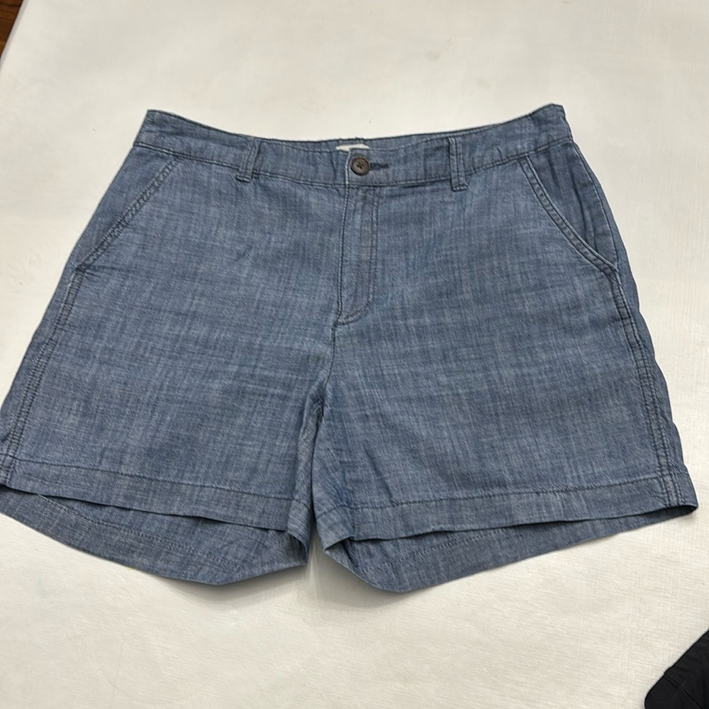 a.n.d e a w y Classic 100% Cotton Shorts size 8.